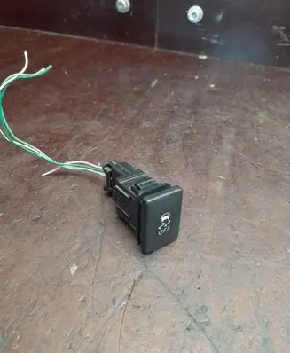 Toyota Avensis T270 ESP (stability program) switch 15C032