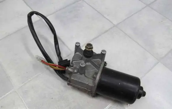 Mercedes-Benz C W203 Wiper motor A2038200442 11643