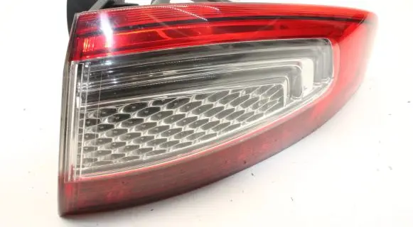 Ford Mondeo MK IV Rear/tail lights BS7113404AE