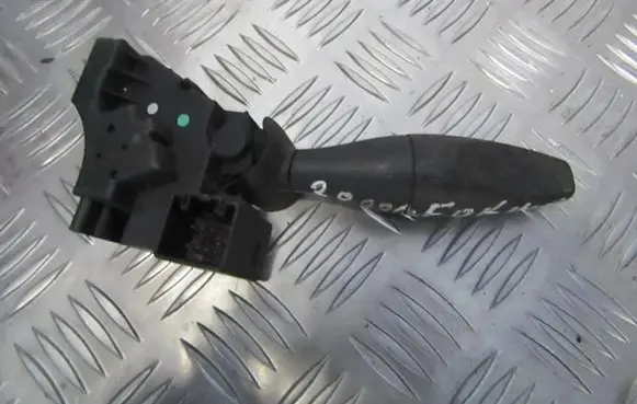 Ford Focus Indicator stalk 98ag13335ae