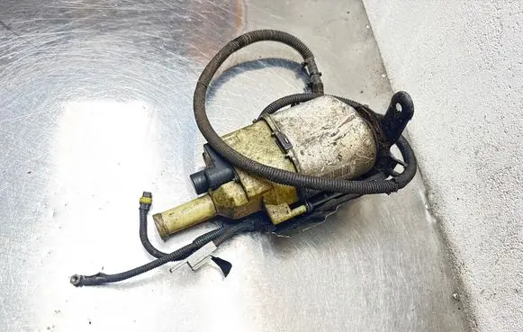 Opel Zafira A Power steering pump 9191970 L33M051500 26078682