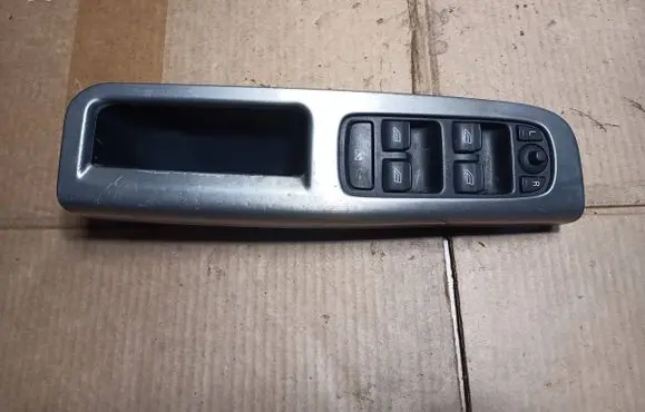 Volvo S40 Electric window control switch N199138A100UK 8663817