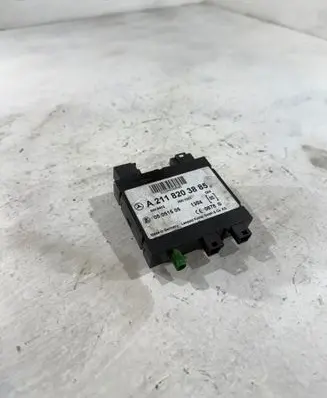 Mercedes-Benz E W211 Keyless (KESSY) go control unit/module A2118203885 05051505