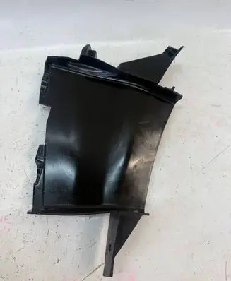 Audi A5 Brake cooling air channel/duct 8W6121763