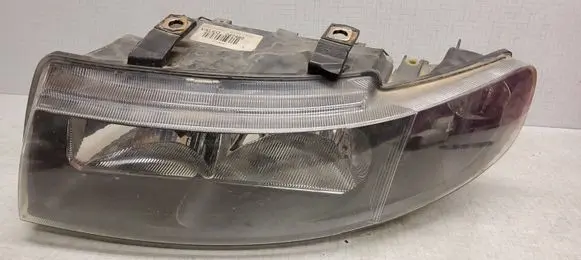 Seat Toledo II (1M) Headlight/headlamp 67742699 087480 071109