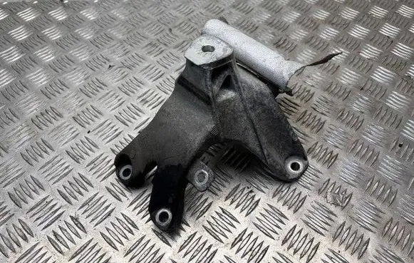 Audi A4 S4 B8 8K Engine mounting bracket 8K0199308CA