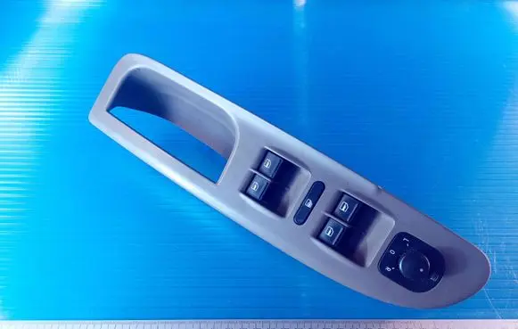 Volkswagen PASSAT B6 Front door window switch trim 3C1867171B