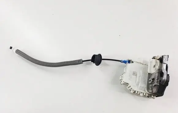 Audi Q2 - Front door lock 8X1837016C