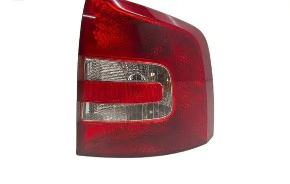 Skoda Octavia Mk2 (1Z) Rear/tail lights 1Z9945096 1Z9945258