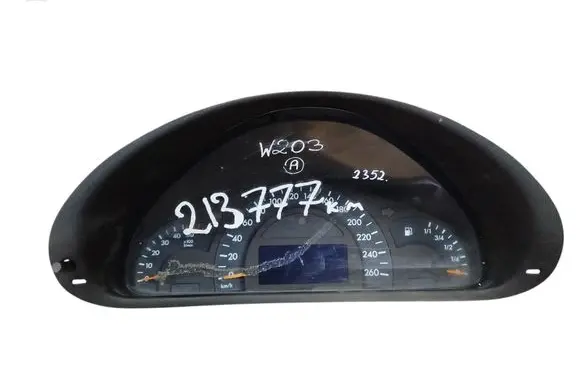 Mercedes-Benz C W203 Speedometer (instrument cluster) A2035407111
