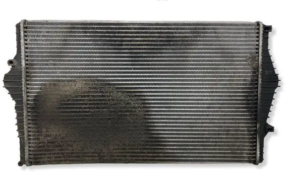 Volvo V70 Intercooler radiator 07162073 989580C 31274554