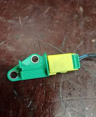 Audi A4 S4 B8 8K Airbag deployment crash/impact sensor 1K0909606C