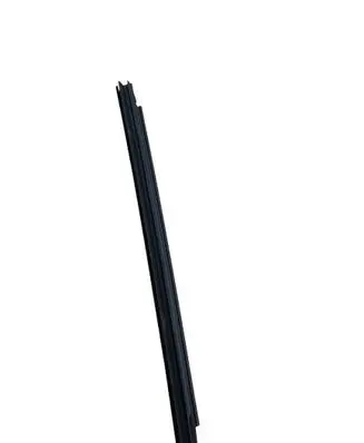 Toyota Avensis T270 Rubber seal rear door window/glass 68173-05110