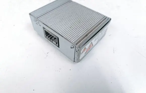 Ford Fusion II Voltage converter inverter DS7T19G317AD