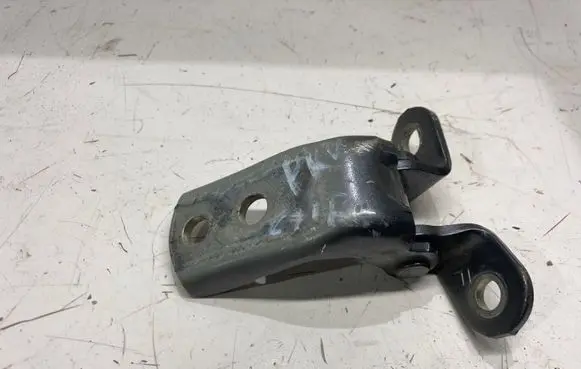 Toyota C-HR I Front door upper hinge 687200D091