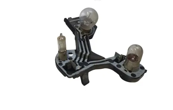 Citroen C5 Tail light bulb cover holder