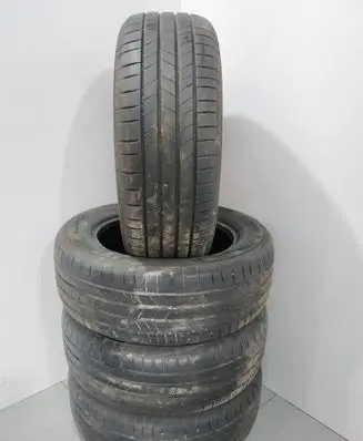 Ford Galaxy R17 summer tire 