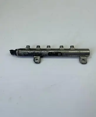Saab 9-3 Ver2 Fuel main line pipe 55209572 0445214095