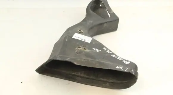 BMW 6 E63 E64 Air intake duct part 7899787 7898199 51117899787