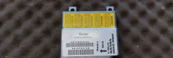 Volvo S70 V70 V70 XC Airbag control unit/module 9171881D
