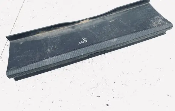 Volkswagen PASSAT B6 Other trunk/boot trim element 3c5863459