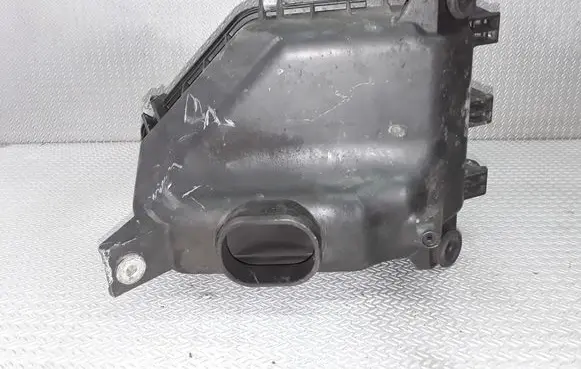 Honda CR-V Air filter box
