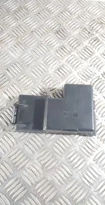 Volvo XC90 Fuse box cover 31384737