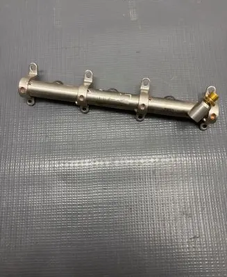Porsche Cayenne (9Y0 9Y3) Fuel main line pipe 06M133315L 1910220077