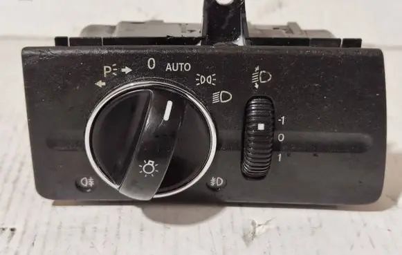 Mercedes-Benz E W211 Light switch 2115450904 04056043 9116Q10