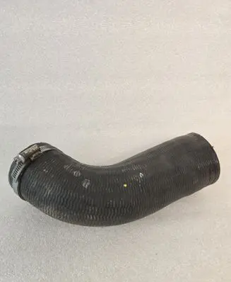 Volvo XC90 Intercooler hose/pipe 31422062