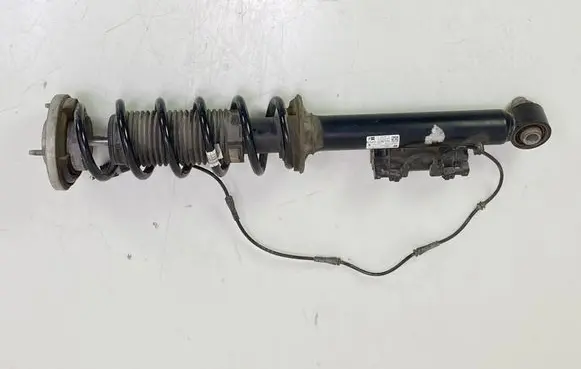 BMW 5 G30 G31 Rear shock absorber/damper 6867353