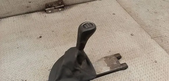 BMW 1 E81 E87 Gear shifter/selector 