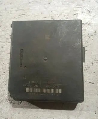 Renault Master III Fuse module 284B66852R 1033064537 USM2010