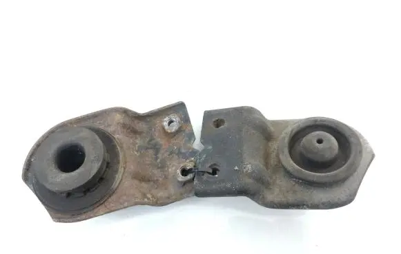 Hyundai i30 Radiator mount bracket