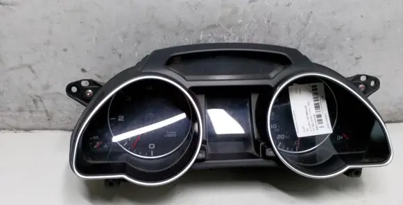 Audi A5 8T 8F Speedometer (instrument cluster) 8T0920981K 5550016205