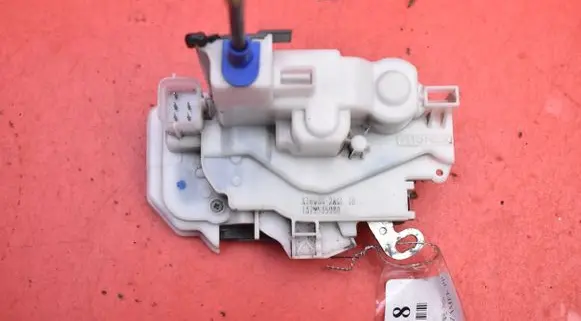 Peugeot Bipper Front door lock 1379535080