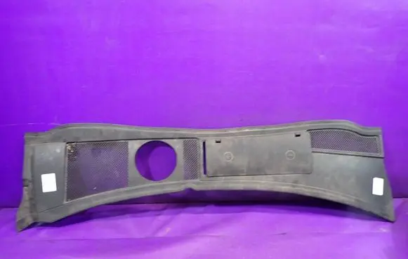Audi A6 S6 C5 4B Wiper trim 