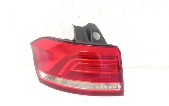 Volkswagen PASSAT B8 Rear/tail lights 3G9945095D