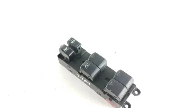 Subaru Forester SH Electric window control switch 157447