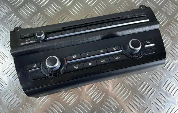 BMW 5 F10 F11 Climate control unit 9241243 0000274421 29962181