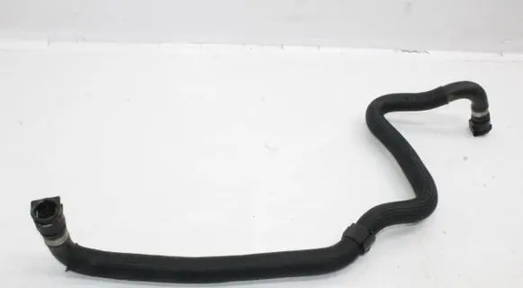 Land Rover Discovery Sport Engine coolant pipe/hose GJ327H255AB