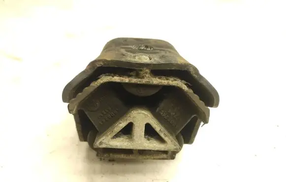 Mercedes-Benz Sprinter W906 Engine mount bracket A9062411713G A9062411613Y A90624111513W
