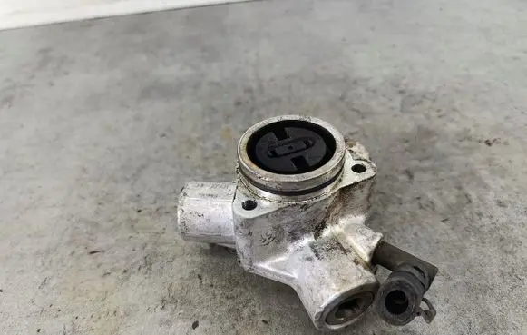 Volkswagen Golf IV Fuel injection high pressure pump 