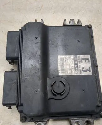 Suzuki Swift I Engine control unit/module 3392072K31 MB1123008282