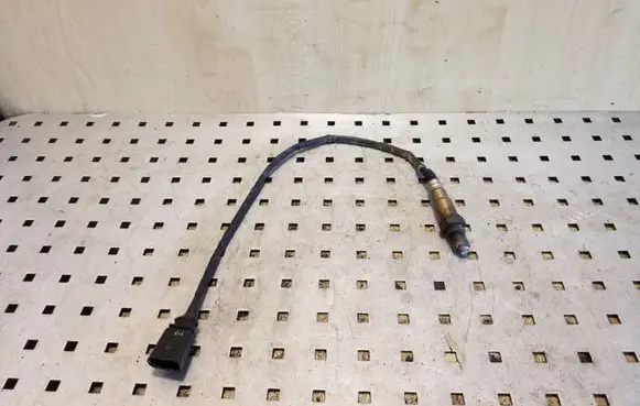 Volkswagen Golf Plus Lambda probe sensor 03C906262 0258010111