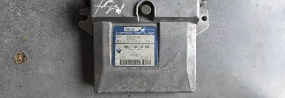 Renault Kangoo I Engine control unit/module 7700104956 R04080002J