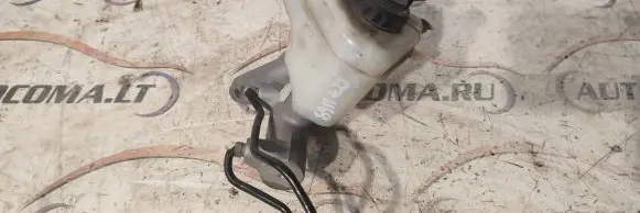Audi Q7 4L Brake fluid reservoir 