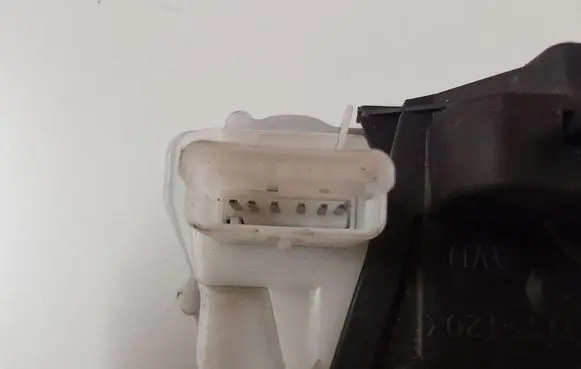 Citroen C5 Front door lock