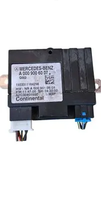 Mercedes-Benz C W205 Fuel injection pump control unit/module A0009006007 150331118429E