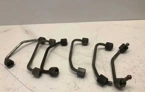 Audi A5 8T 8F Fuel injector supply line/pipe 
